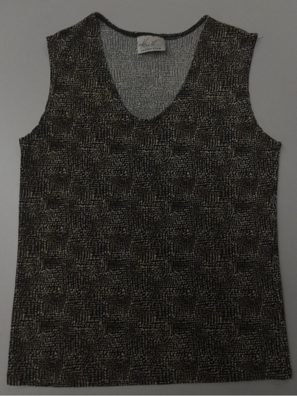 Kathie Lee Printed Blouse Size Medium Lightweight Patterned Top